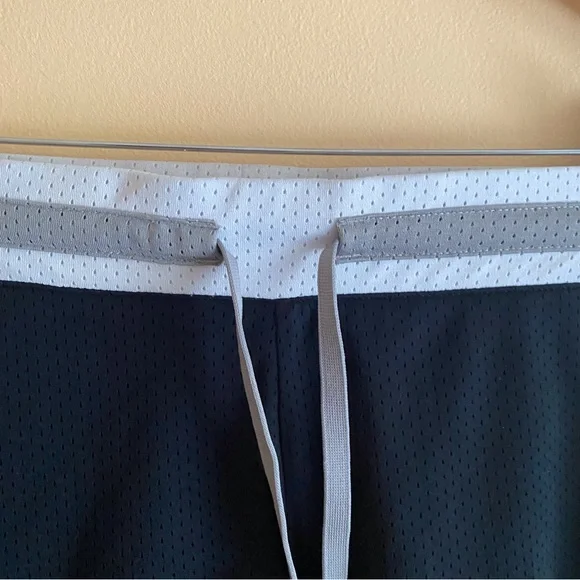 Y2K Nike Black Athletic Shorts White Trim Drawstring Running Gym Activewear - Picture 5 of 14